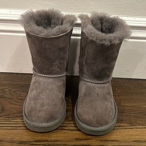 Ugg Girls Gray Bailey Bow Boots Size 8